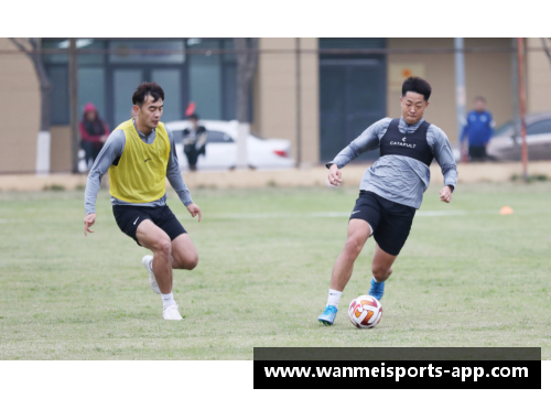 足球界的新动向：挑战、转会与荣耀